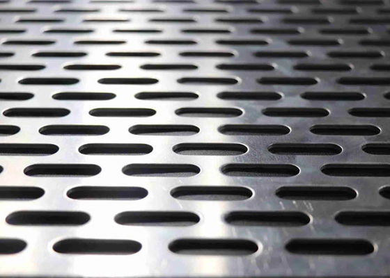 แผ่นโลหะเจาะรูแบบ Slotted Hole นำเสนอวิธีที่มีประสิทธิภาพในการกรอง คัดเกรดของเหลวและของแข็งสำหรับอุตสาหกรรมอาหาร