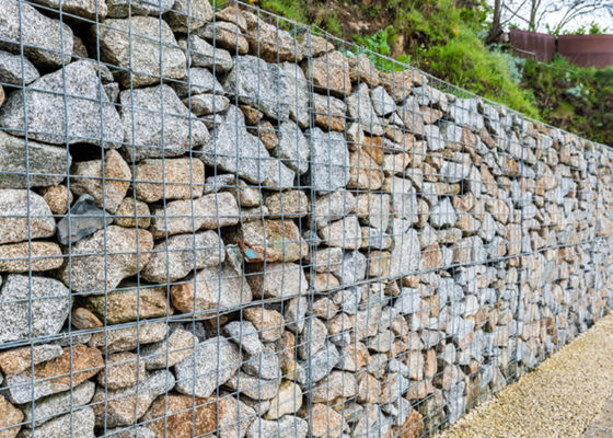 1m-5m ความกว้าง Gabion Noise Barrier ตะกร้า Gabion ลวดเคลือบ PVC