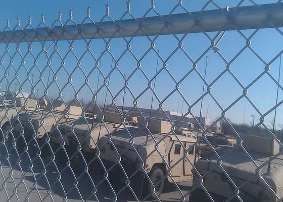 การป้องกันทหาร 10 ฟุต เชือก Link รั้วด้วยเชือกมีดโกนและ Razor Wire