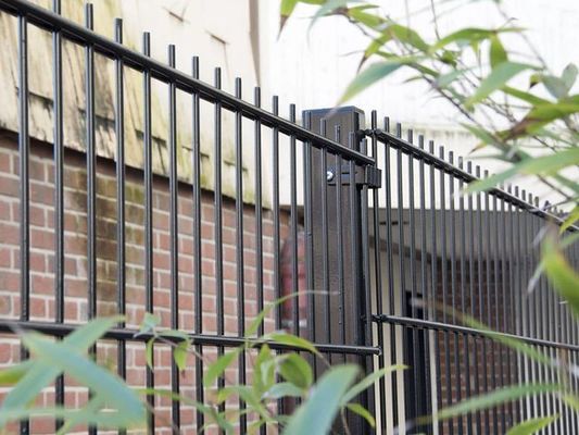 2500mm Panel Double Wire Mesh Fence 50 × 200mm สีเขียว แกลนไซน์เคลือบ