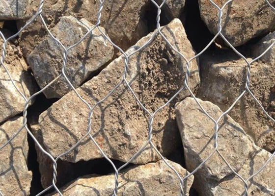 ก๊าบิออนกระเป๋า Hexagonal Woven Wire Mesh สําหรับการบรรทุกหิน สําหรับธนาคาร