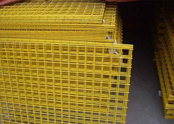 PVC ผิวเคลือบเหล็กกระดาษสี่เหลี่ยม welded สาย Mesh 1 1 2 นิ้ว