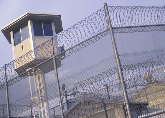 การป้องกันทหาร 10 ฟุต เชือก Link รั้วด้วยเชือกมีดโกนและ Razor Wire