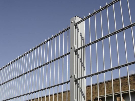 2500mm Panel Double Wire Mesh Fence 50 × 200mm สีเขียว แกลนไซน์เคลือบ