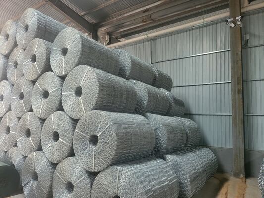 Anticorrosion Anti Rust Reinforcement welded mesh ในลําธาร ด้านล่าง การติดตั้งท่อน้ํามันแก๊ส